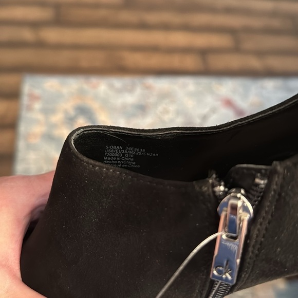 NEW Calvin Klein black suede heels women's size 8 - Picture 11 of 12